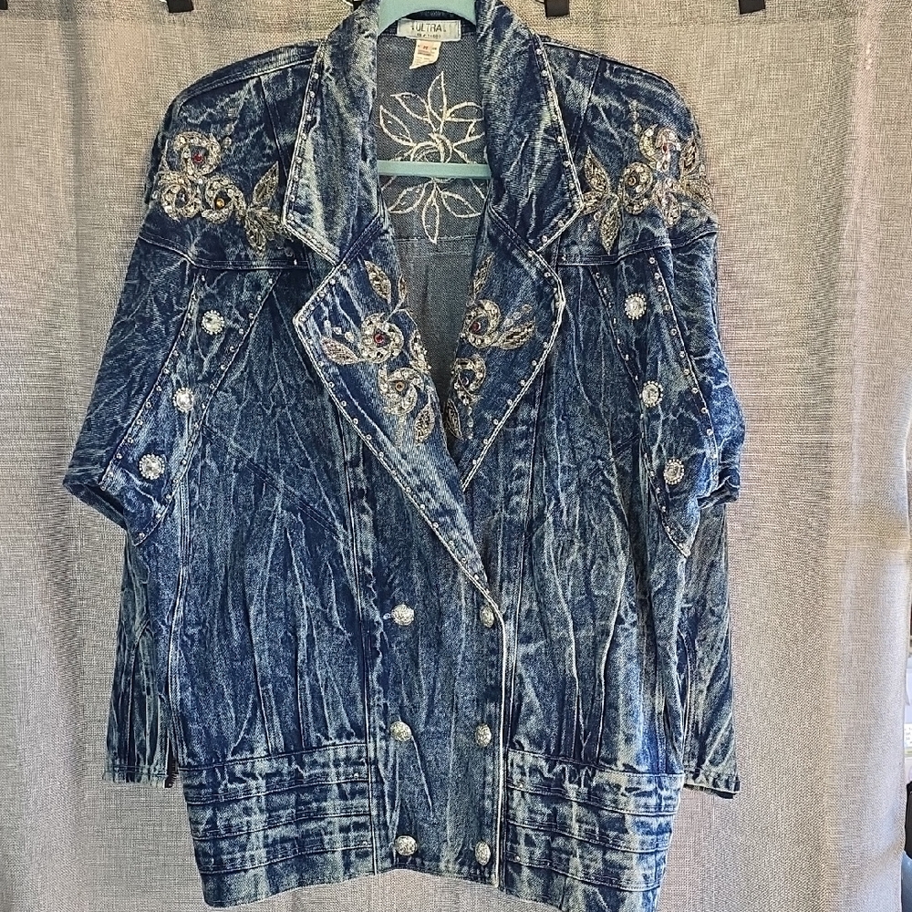 Vintage Ultra Acid Wash Jacket‎ with embroidery and Rhinestones Women's sz M